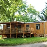 Whaka Lodge *