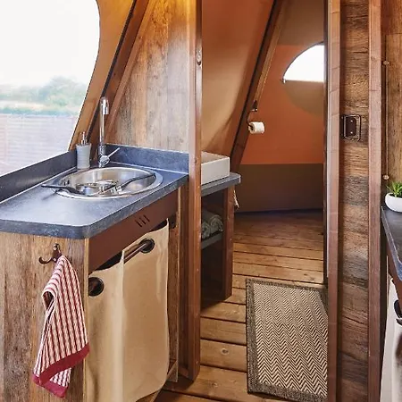 Whaka Luxury Camp Lodge Seissan