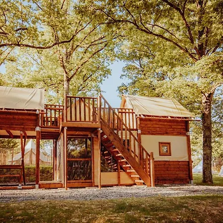 Whaka Luxury Camp * Seissan