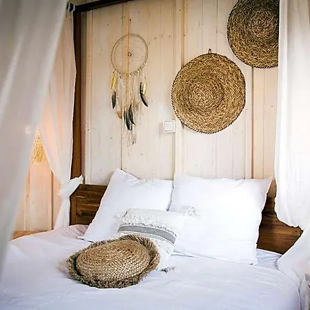 Whaka Luxury Camp Lodge *