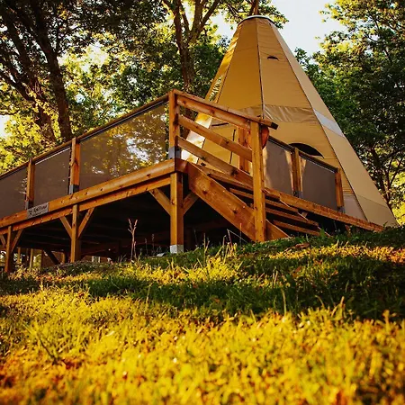 Whaka Luxury Camp Lodge
